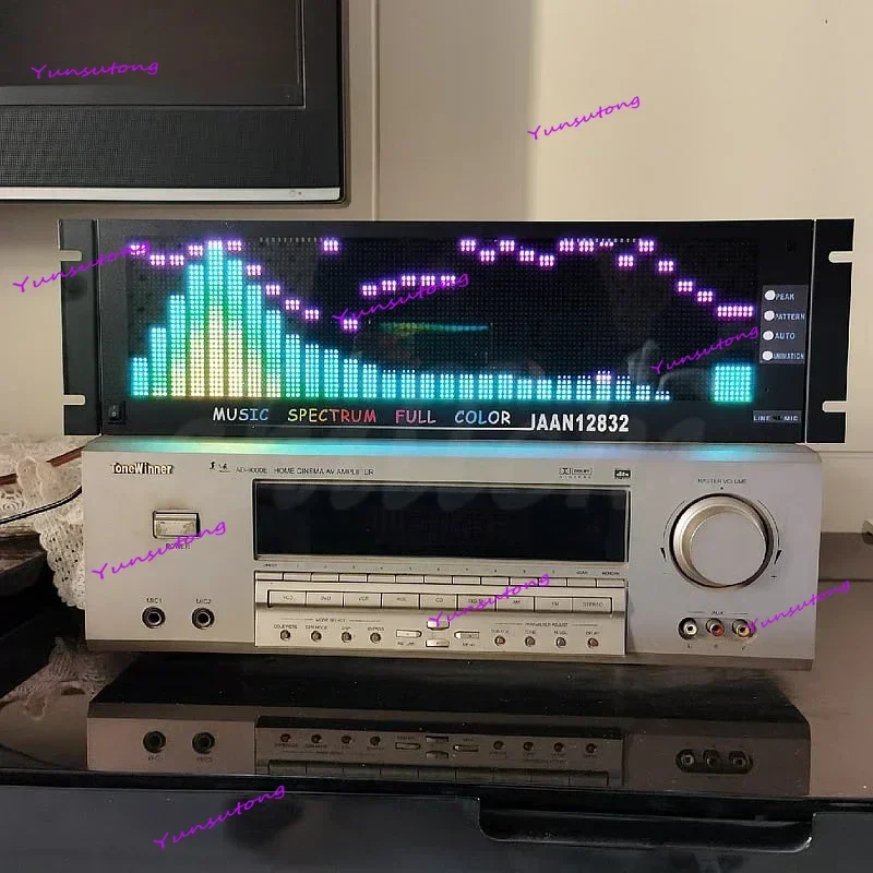 

2U 3U Стойка RGB Музыкальный спектр Пульт дистанционного управления Голосовое управление Линейное управление Анимационные часы Полноцветный LED128X32