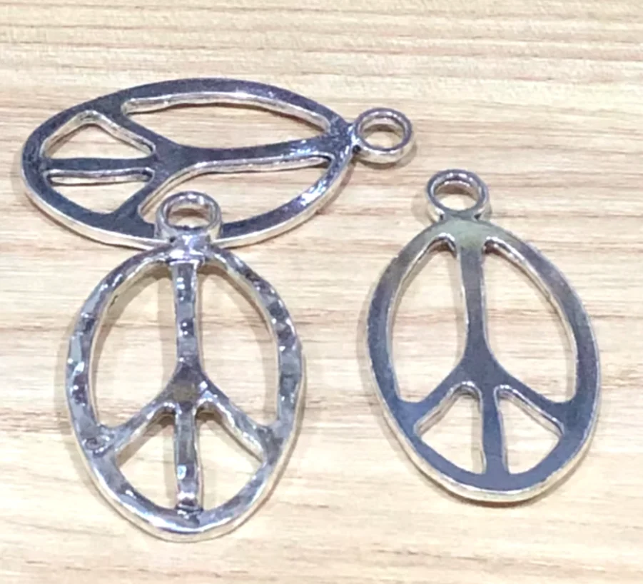 

3pcs 51*28mm Zinc alloy metal tibetan silver color classic pendants for handmade accessories HW3537
