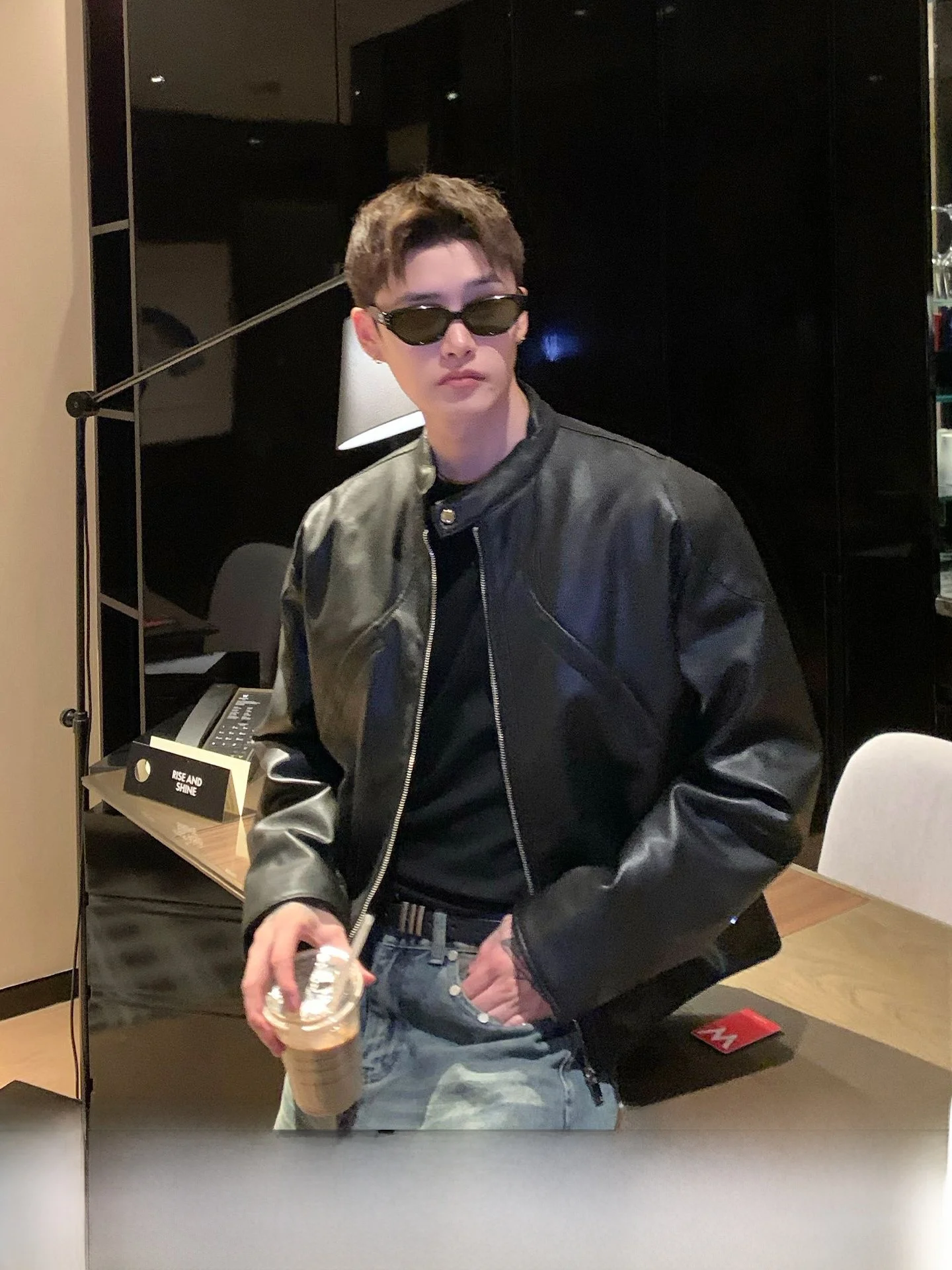 

CuiBuju American Retro Loose Fit Motorcycle PU Leather Jaet Youthful Sle Metal Decorations Anti-Wrinkle Treaent All-Mat...