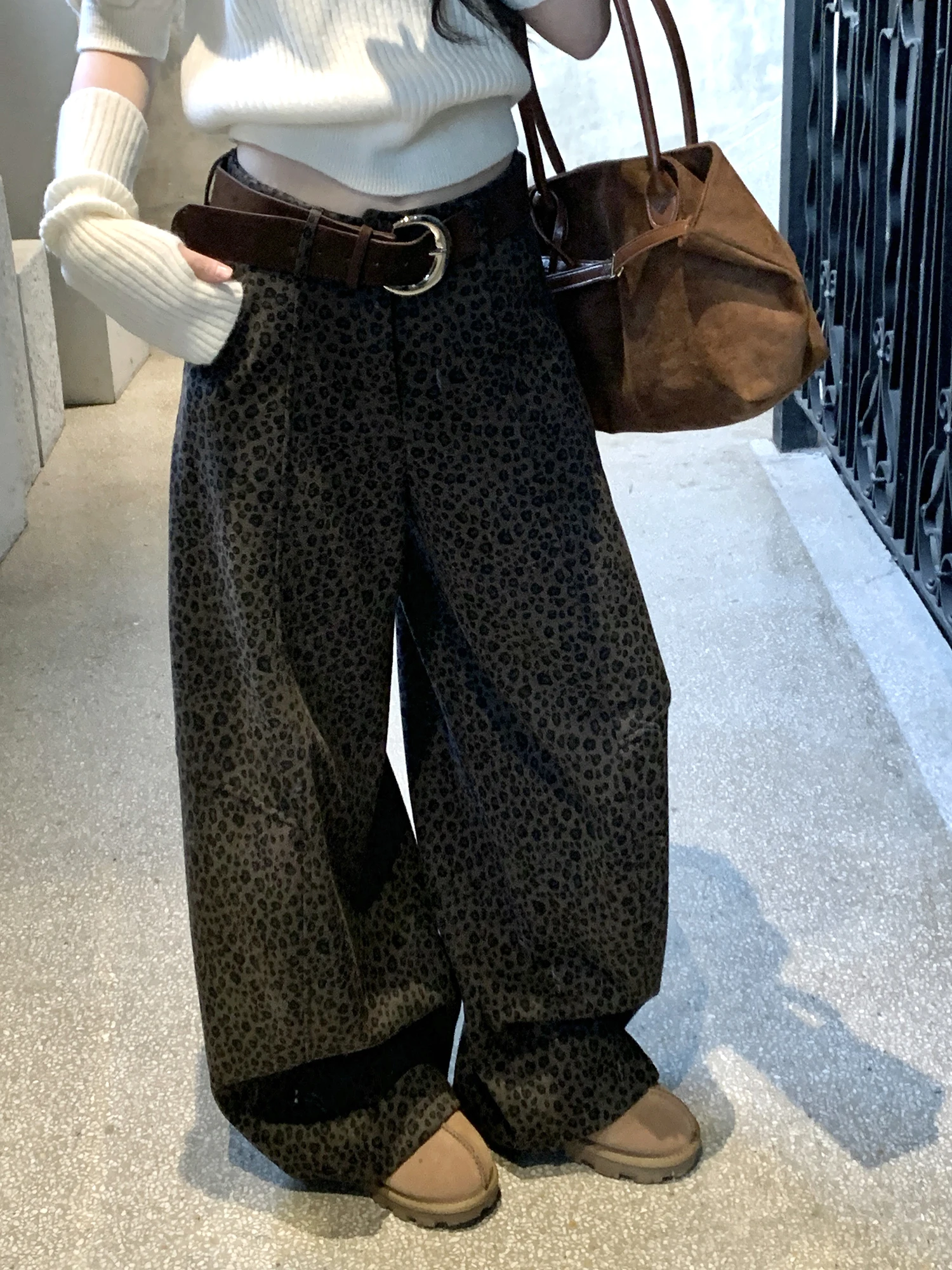 

ay Home Vintage Leopard Print Fce Lined Wide Leg Jeans Women Winter Loose Slimming Casual Straight Leg Pants