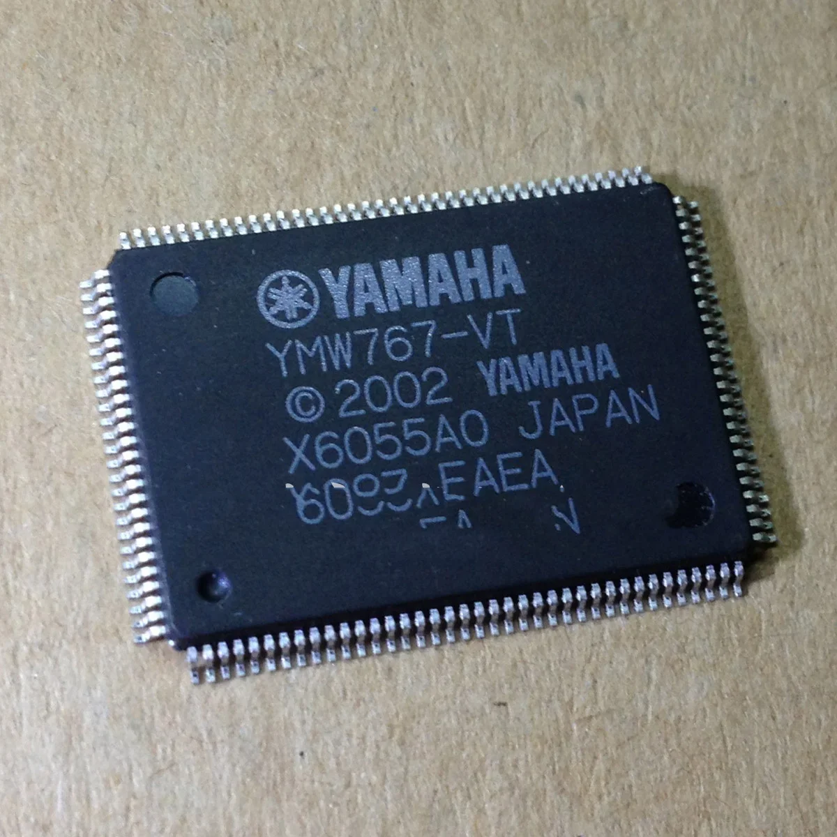 Puce de contrôle de clé d'origine IC YMW767-VT X6055A0 pour clavier électrique Yamaha