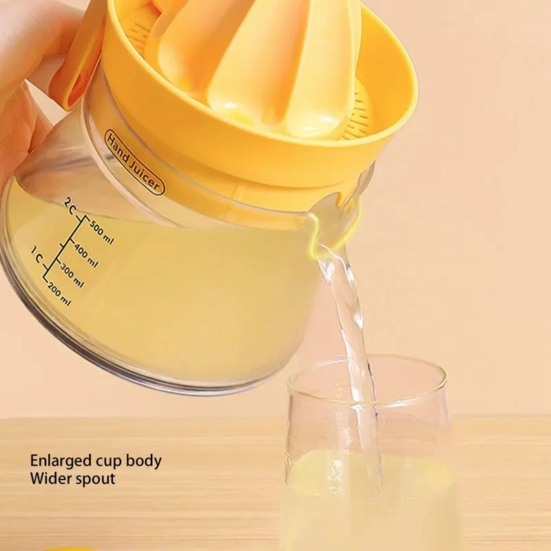 Portable Manual Citrus Juicer, Multi-functional Hand Orange Lemon Squeezer Kitchen Tool