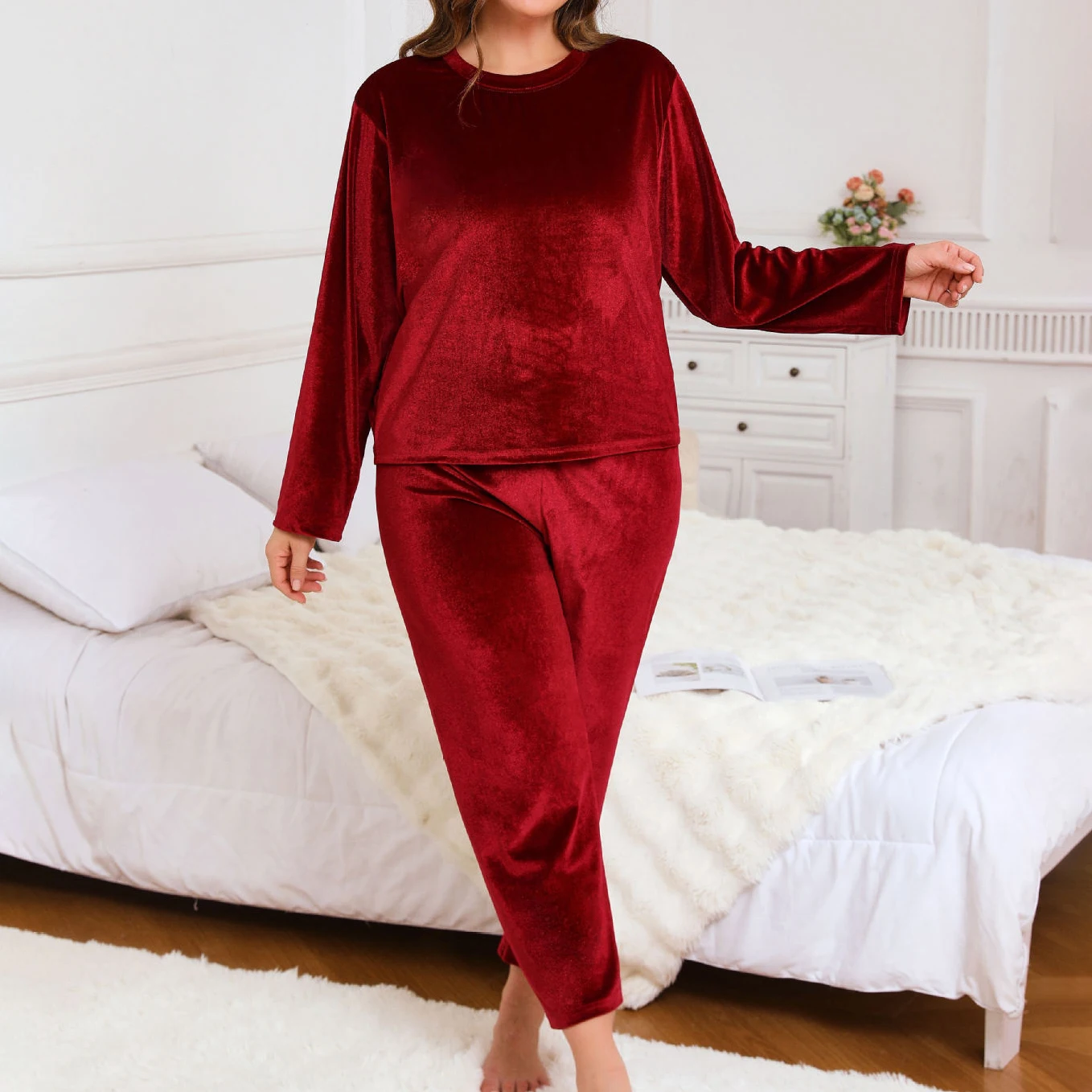 Plus Size 4XL Women Pajama Set Oversized Velvet Sleepwear Women\'s Crewneck Suit Winter Long Sleeves Trousers Warm Loungewear Pjs