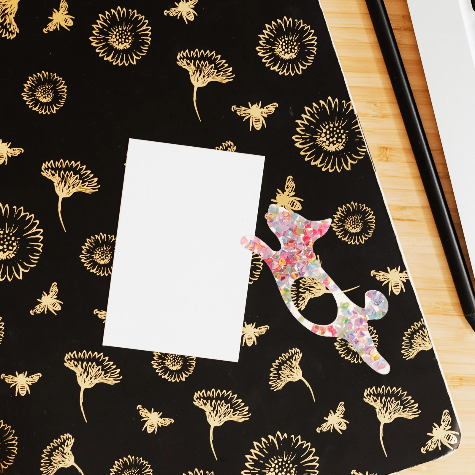 

Thumb Ring Page Holder Dog Shaped Book Bookmark Portable Reading Aid Universal Size Smooth Hole Design Multi-Function Page