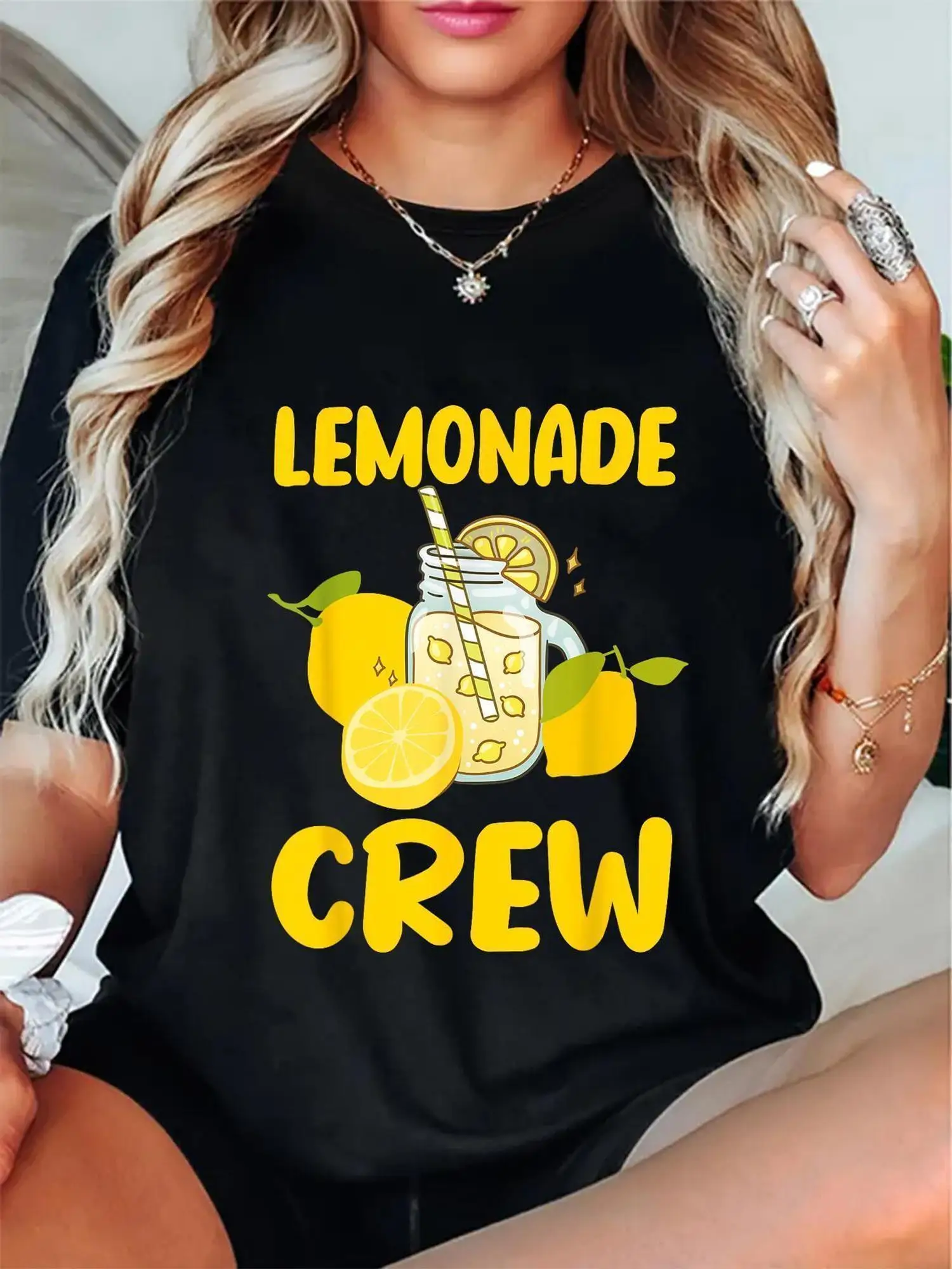 

Женская футболка с рисунком Lemonade Crew, забавный дизайн с лимонным соком, повседневная футболка с круглым вырезом и короткими рукавами, топ с ярким принтом