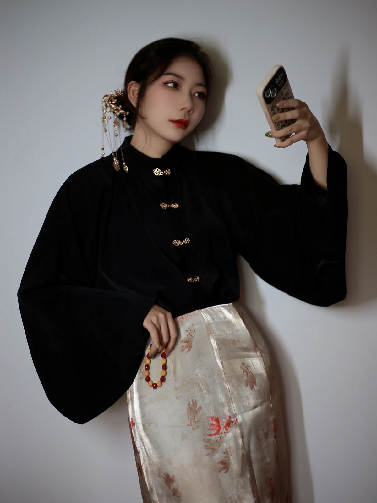 

Женское кимоно большого размера, шифоновый топ с воротником-стойкой и пуговицами, дышащий, стандартного кроя, против морщин, длинный све