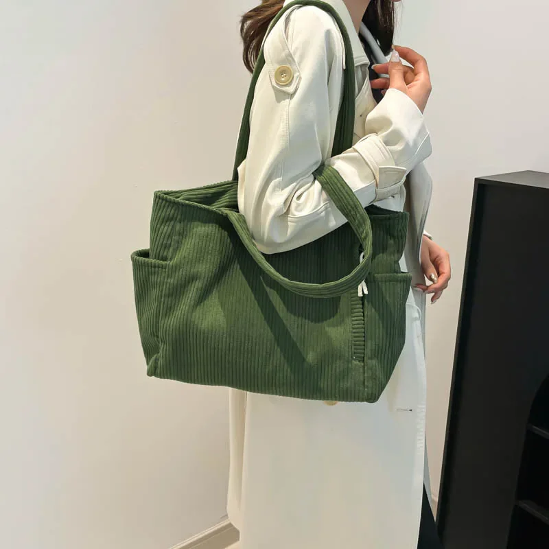 

2025 forest corduroy bag, fashionable large-capacity handbag, versatile literary retro student class bag