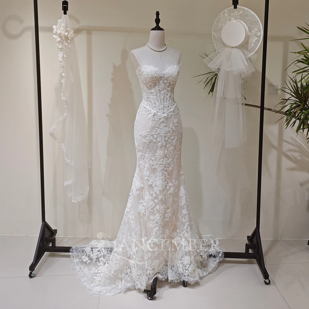 Luxurious Wedding Dress Ivory Lace Mermaid Customized Detachable Overskirt 3D Flowers Cathedral Train robe de mariée