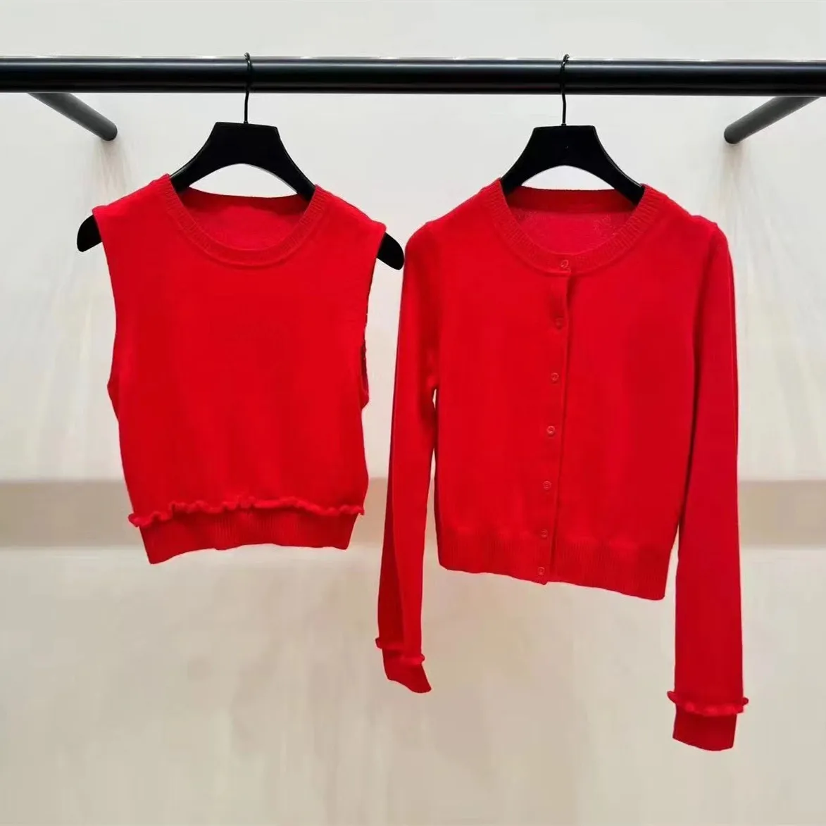 

Ele Red Вязаный открытый кардиган Top ort Svel Vest Series Высококачественная версия с кружевной отделкой для женщин Faionable Ladi...