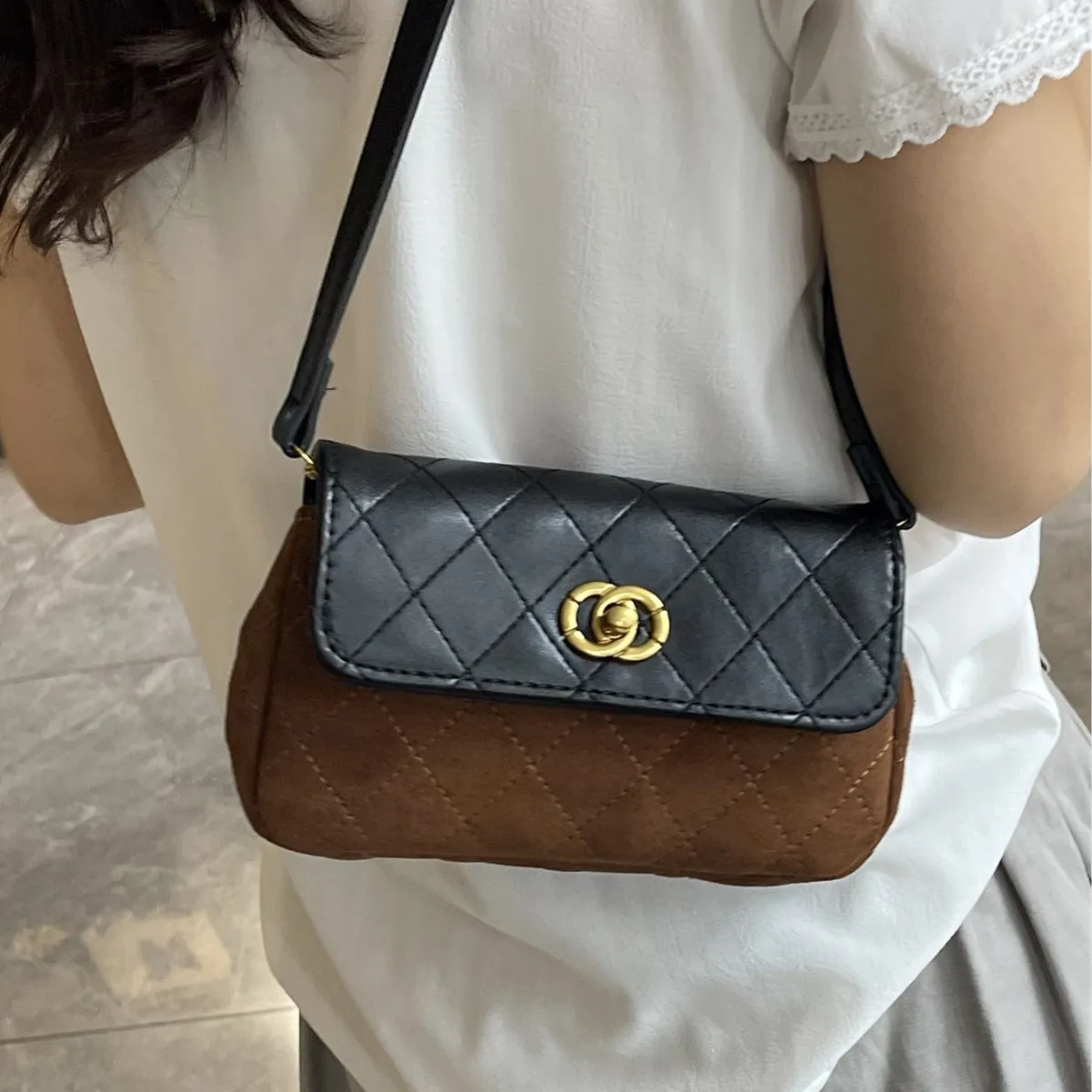 

​2025 Nubuck Quilted Chain Bag - Matelass Crossbody Shoulder Purse, Casual Chic Lightweight for Women Day to Night​