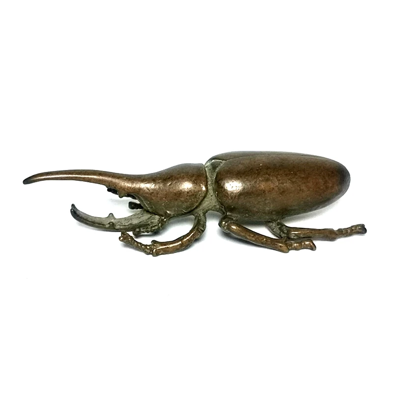 YIZHU CULTUER ART Size 7.5 x 3 cm Old Chinese Bronze Carving Beetle Figurine Statue Pendant Gift Collection