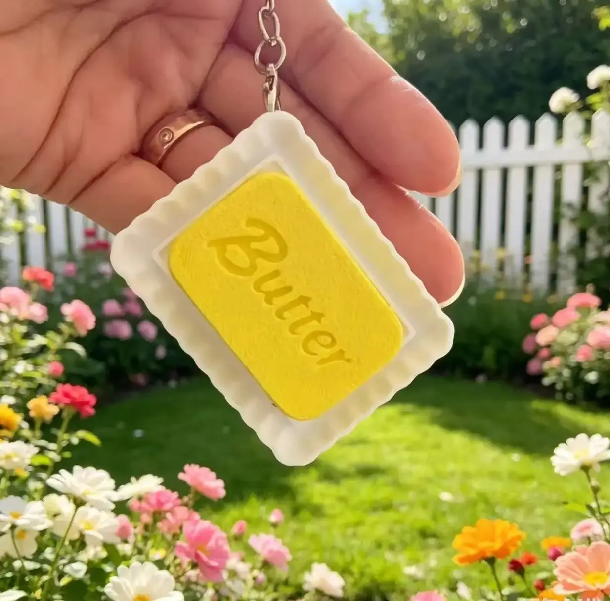 Cute Butter Slider Keychain Simulated Pineapple Bun Clicker Portable Anxiety Relief Kawaii Sensory Fidget Toy Bag Pendant