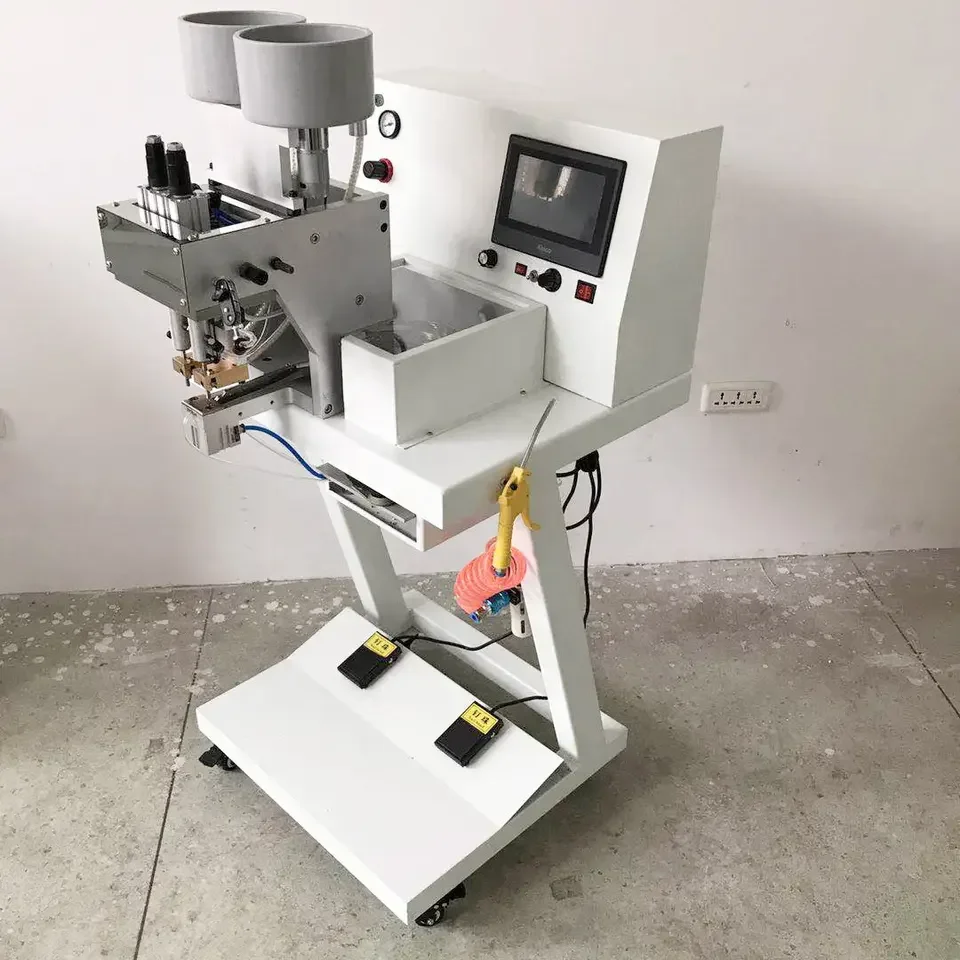 Macchina per bordare tende a doppia testa Macchina elettrica automatica per l'impostazione di perle per abbigliamento, cappello, jeans, gonne