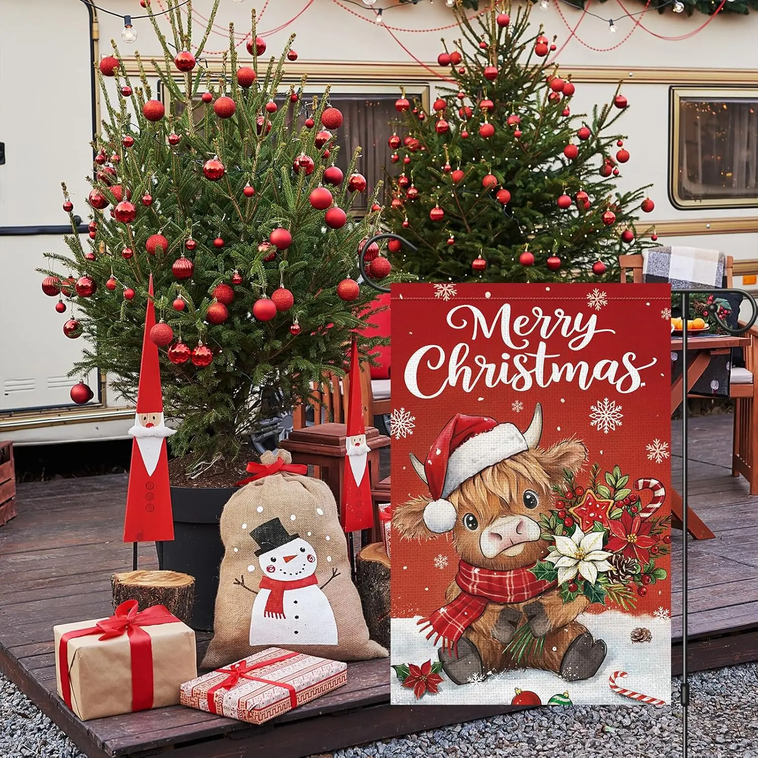 Heyfibro Merry Christmas Highland Cow Garden Flag 12x18 Inch Double Sided Burlap, Winter Snowflake Yard Flags for Holiday Xm IIC