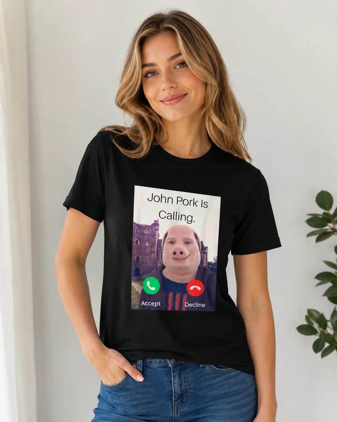 John Pork Is Answering The Phone A Humorous and Funny T-shirt with A Pig Pattern for Women Short Sleeved Fashionable Street Top