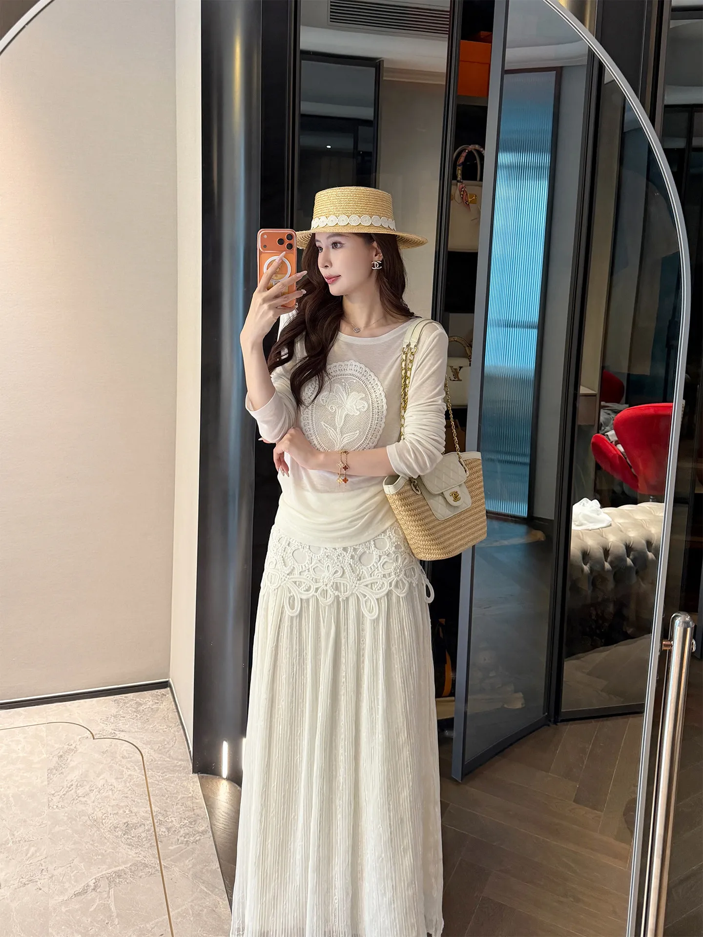 

Kun Total Women's Long Sleeve Embroidered T-Shirt Slim Fit Casual Style Spring Design Lenzing Lyocell Fiber Blend Top