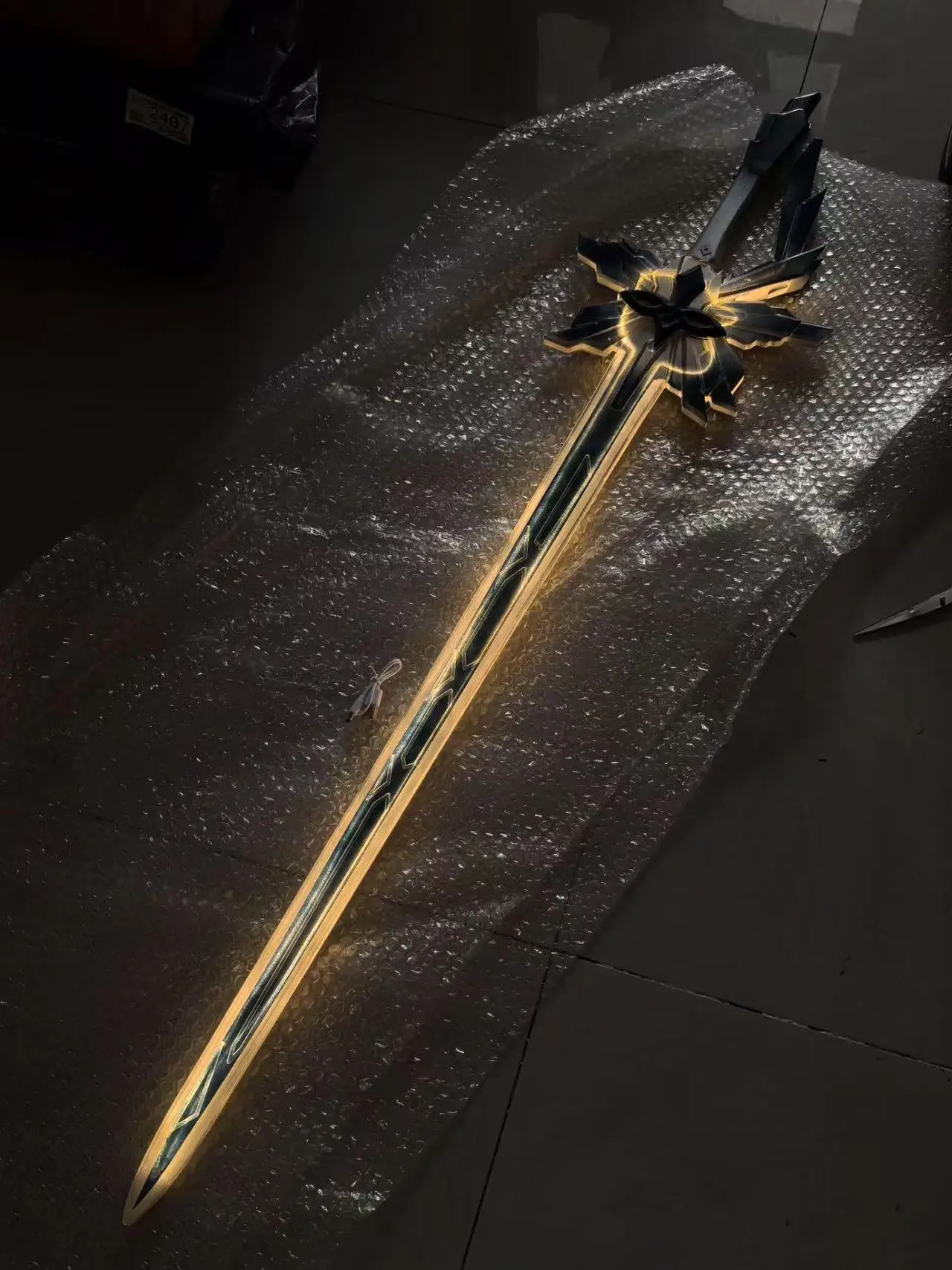 Elf Fatui Harbingers The Captain Capitano Cosplay Leuchtendes Schwert Waffenspiel Genshin Impact Cosplay Prop Halloween Zubehör