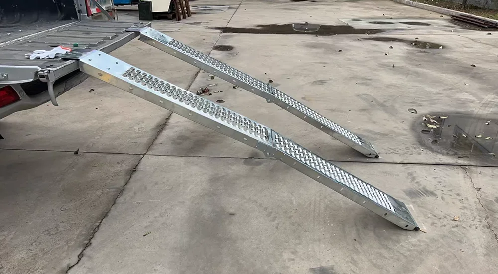 إطار سلم متخصص لسهولة التشغيل والإيقاف، وقدرة تحمل قوية للغاية لجزازة العشب #4