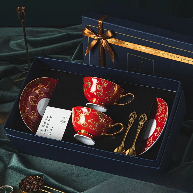

Bone China European Retro Coffee Cup and Saucer Set, Couple Pair of Cups, British Afternoon Tea Set, Exquisite Cup Accompaniment