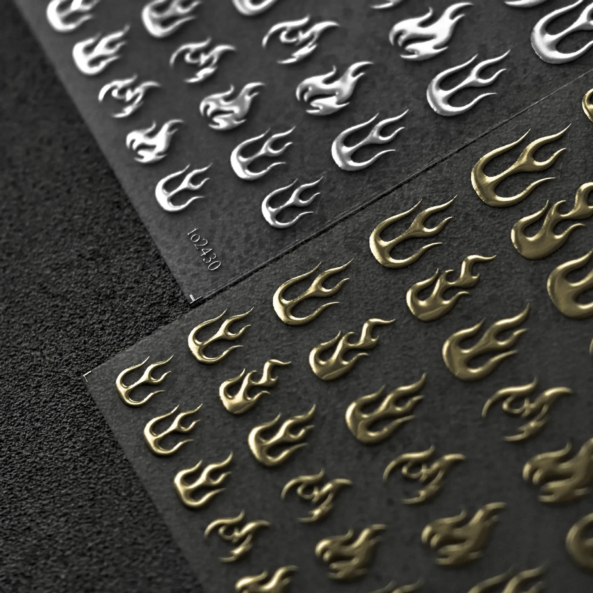 สติกเกอร์ติดเล็บรูปดาวสีบรอนซ์แบบเรโทรติด5D 1ชิ้นลายไฟเงินทองหรูหราเครื่องประดับ DIY อุปกรณ์ตกแต่งเล็บสติกเกอร์ลอกลาย