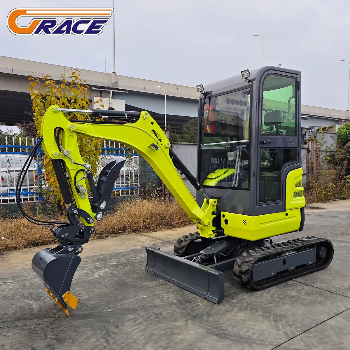 تخصيص 1.8 طن حفارات صغيرة CE EPA EURO 5 حفارة صغيرة حفار زاحف جديد حفارة صغيرة متعددة الوظائف للحديقة