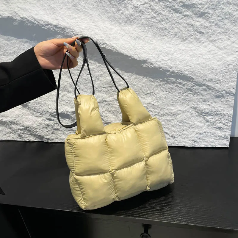 

Winter Fashion Quilted Plaid Soft Puffer Shoulder Bag Simple Nylon Padded Down Cotton Female Warm Winter Shopper Bag Bolsa