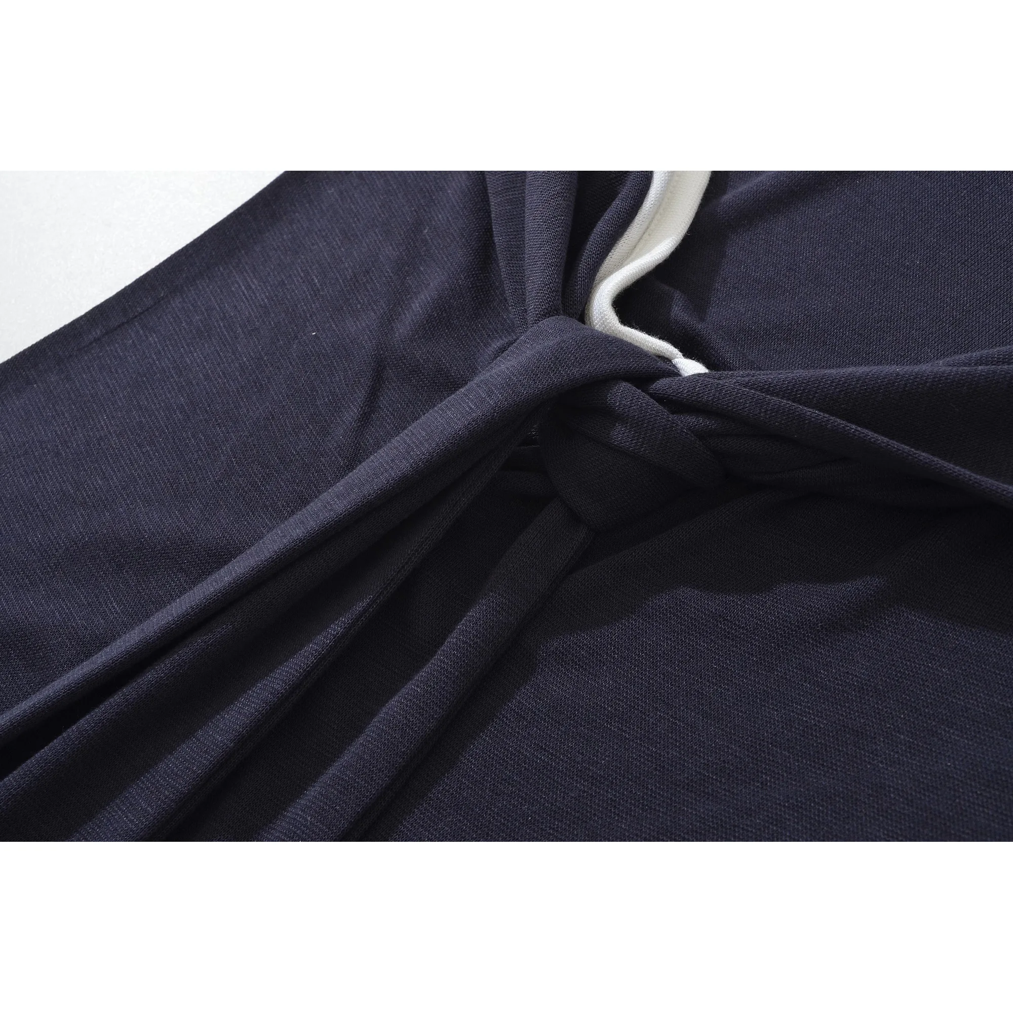 Slim Fit ort oulder T-irt Women's Summer Hot Girl Design Sense Color Blo ort Top Commute Sle Other Material Sve