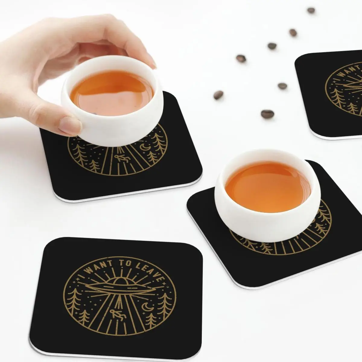 

I Want To Leave - Pocket Coasters Leather Placemats Non-slip Insulation Coffee Mats For Home Kitchen Dining Pads Set of 4