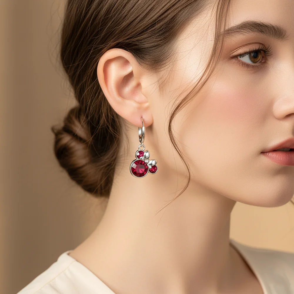 

1 пара серег-гвоздиков из сплава Микки с персонажами мультфильмов аниме со стразами, милые, нежные, модные и универсальные