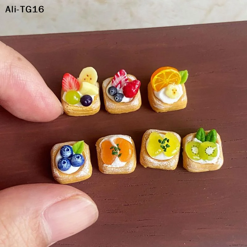 1 Stück Miniatur-Puppenhaus-Lebensmittel Obst Quadratischer Turm Mini Niedliches Simulations-Kuchenmodell Spielzeug für Puppenzubehör Kindergeschenk