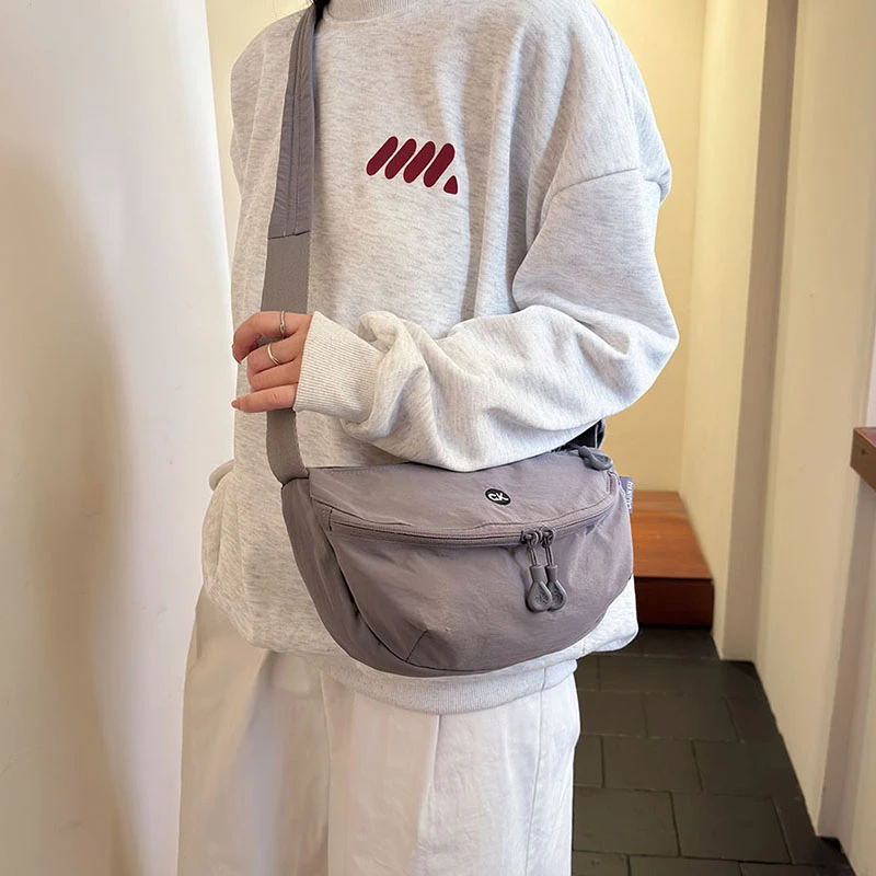 

Women's premium shoulder bag, niche versatile crossbody bag, Japanese style new casual makeup bag for outings