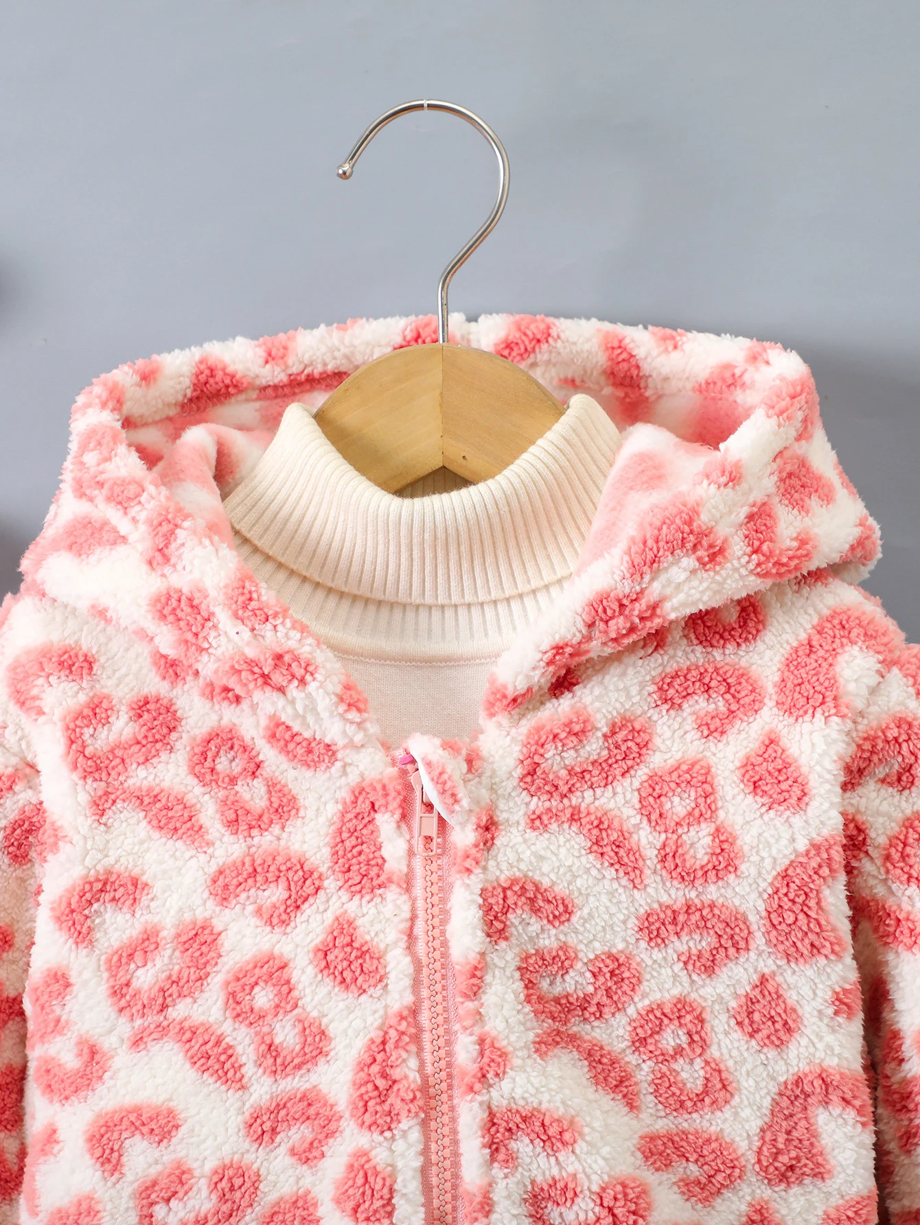 Girls Autumn and Winter Fashion Leopard Print Color Patchwork Warm Comfortable Plush Cardigan Fleece Hooded Coat