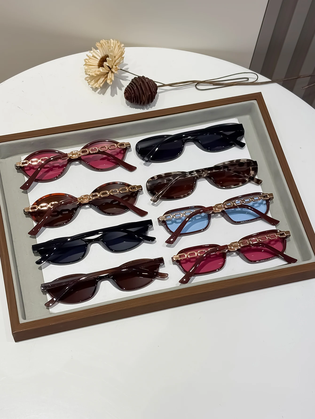 8Pcs Geometric Sunglasses Multi-color Frame Design For Outdoor Travel Driving