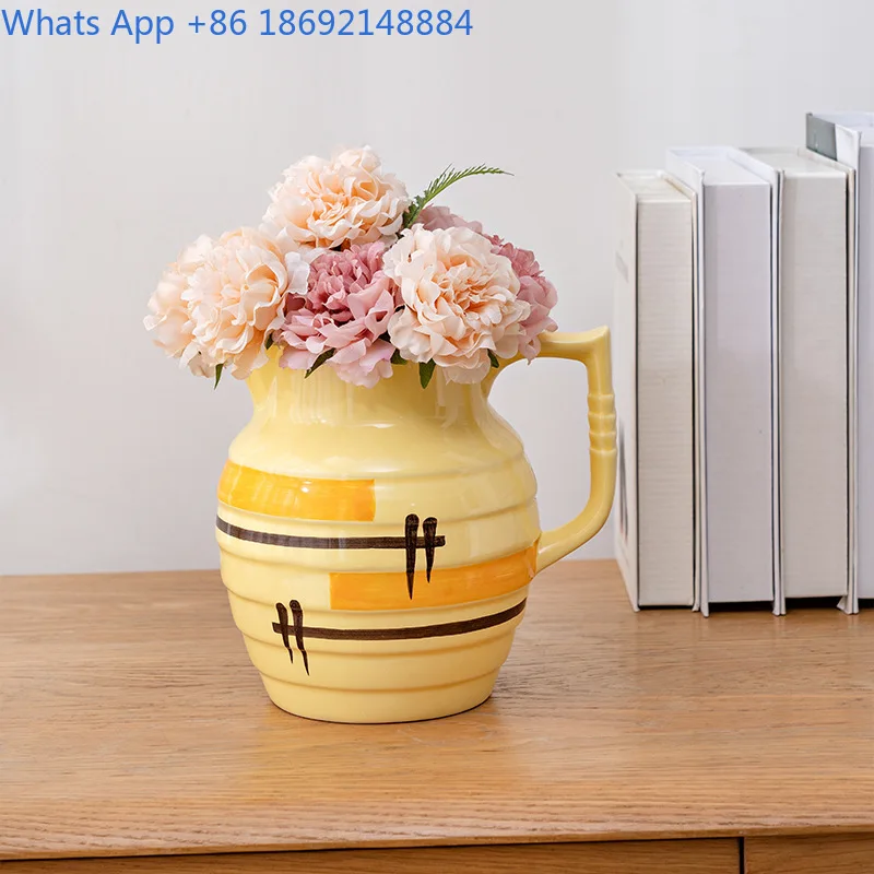 Ins Style High-Value Ceramic Vase Ornament Niche Personality Vintage Replica Home Living Room Decoration Flower Arrangement Tool