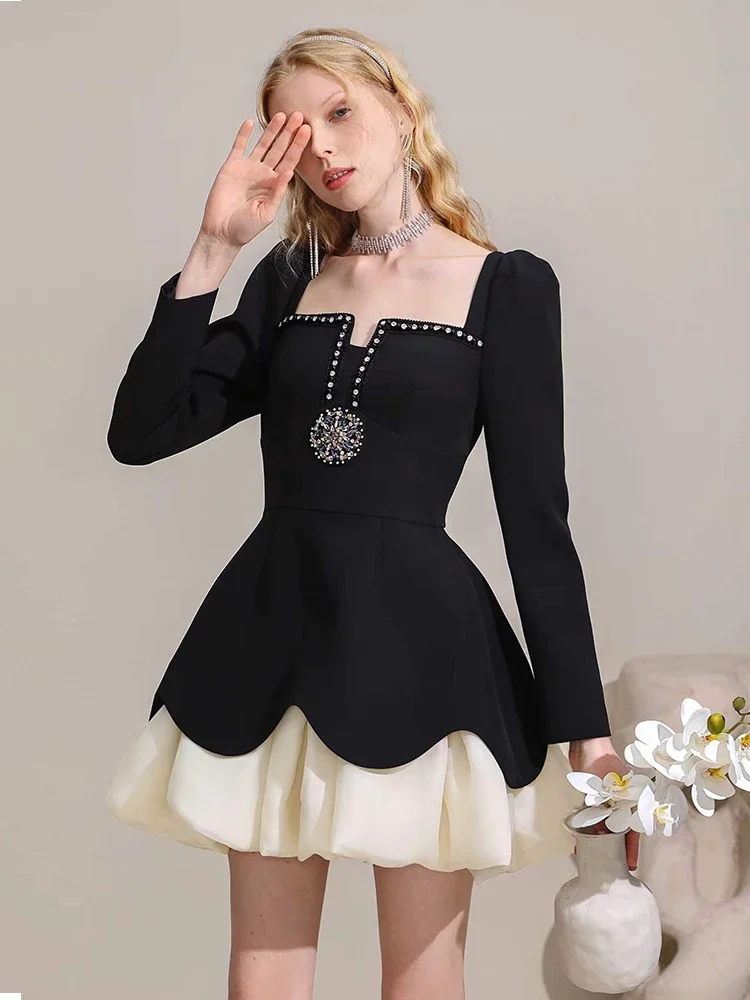 Hepburn-Women\'s High-End Party Robe Dress Autumn New Square Collar Long Sleeve Rhinestone Waist-Tight Black Pleated Dresses