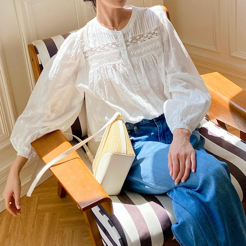 Chemisier ample et Chic brodé de fleurs pour femmes, chemise blanche en coton, col rond, manches longues lanterne, Sexy, décontracté, haut pour dames, nouvelle collection printemps automne
