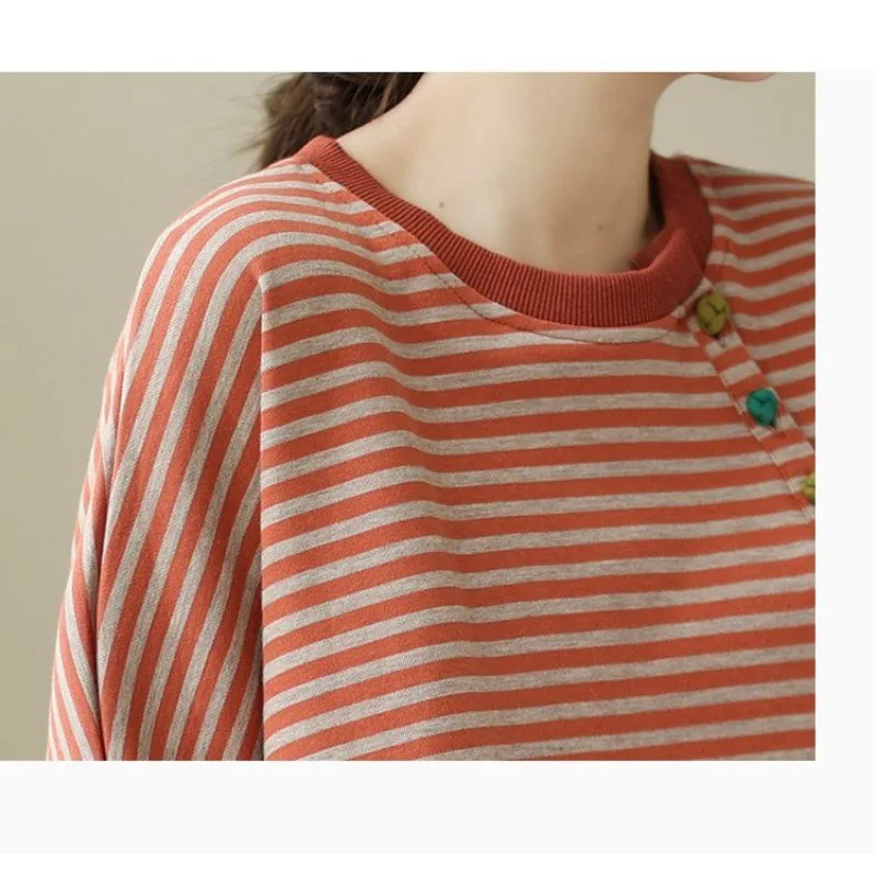 Felpa da donna con collo rotondo a righe color block elegante primavera autunno con bottoni a nodo cinese stile ampio e pigro