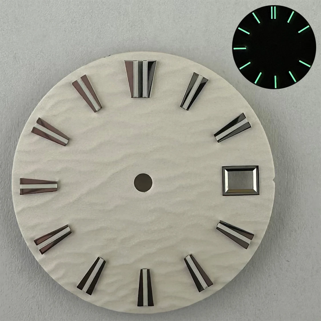 Accessorio per orologio luminoso verde con quadrante da 28.5mm con Logo personalizzato per movimento NH35/ NH36