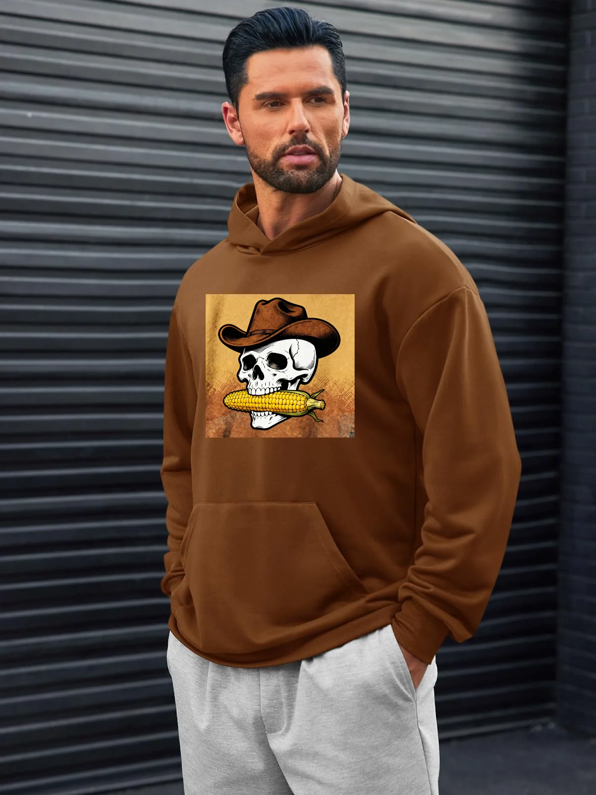 

Men's Sporty Pullover Hoodie: Classic Sweatshirt for Man’s Casual Sporty Wardrobe