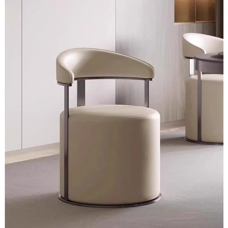 プリンセスチェアイタリアンティーテーブルチェア家庭用ラウンドスツールリビングルームレザースツールソファレジャーネゴシエーションスツールティー