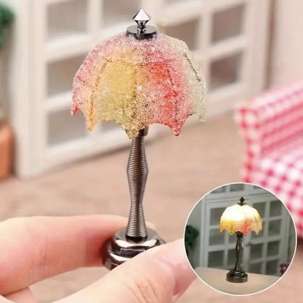 

Creative Dollhouse Table Lamp 1/12 Scale Battery Operated Dollhouse Chandelier Model Furniture Model Warm White LED Wall Sconces