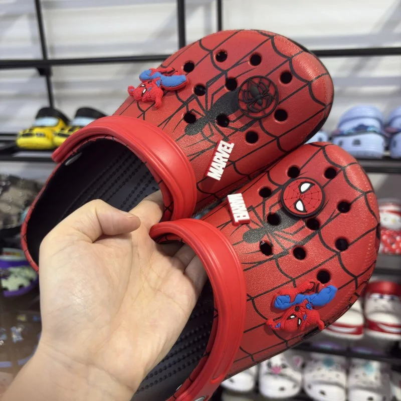 マーベル スパイダーマン アベンジャーズ ホットセール ビーチサンダル 漫画 3D 大人用 サービス 通気性のあるEVAシューズ ホリデーギフト 男の子と女の子向け
