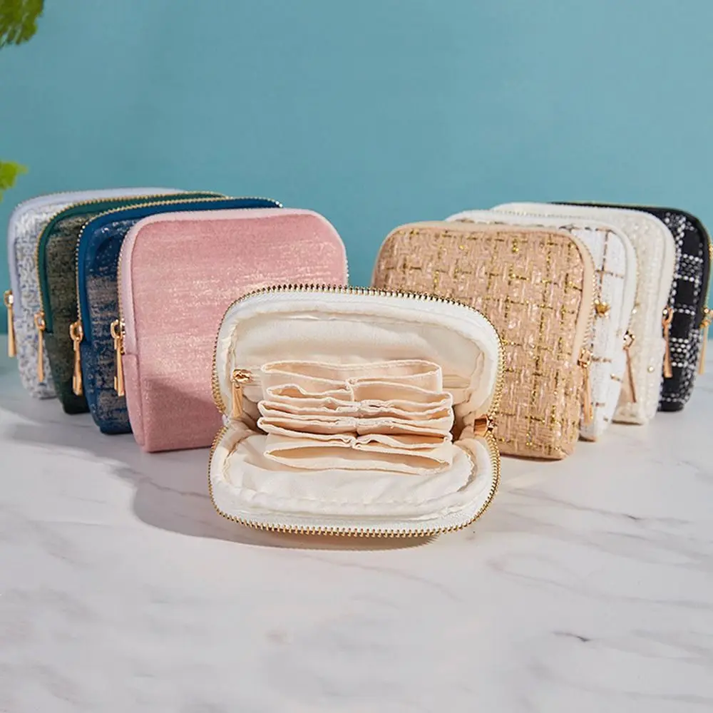 

Multi-Layer Jewelry Display Bag Soft Portable Bracelet Bangle Protective Bag Rings Organizer Elegant Plate Jewelry Display Case