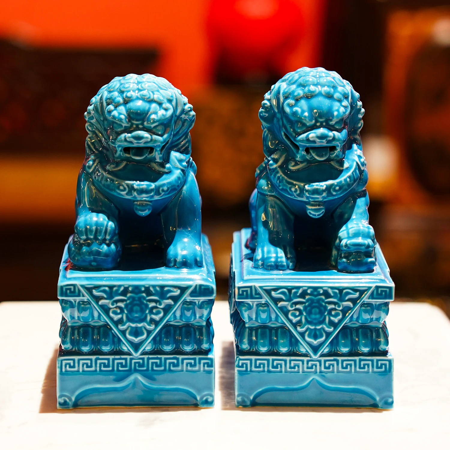 

2025 ceramic lion creative ornament a pair of living room study ceramic decoration entrance ornament