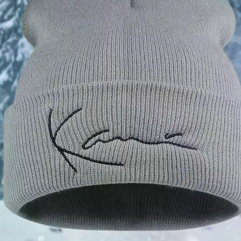 قبعة كارل كاني الرجعية المطرزة محبوك للرجال والنساء الشتاء الدفء مقنعين محبوك قبعة #1