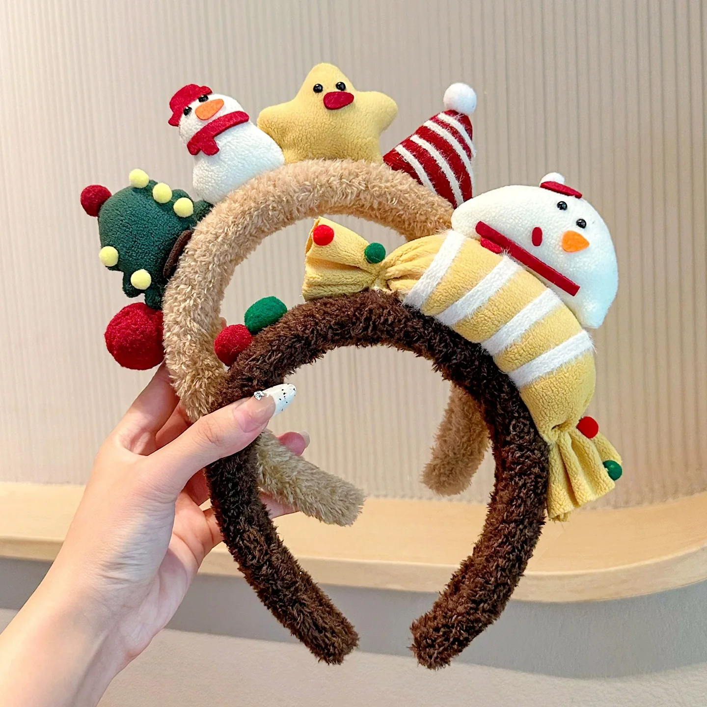 

Plush Star Snowman Hair Hoop Headaccessory for Cute Women Christmas Tree Candy Deer Head Hoop Hair Accessory