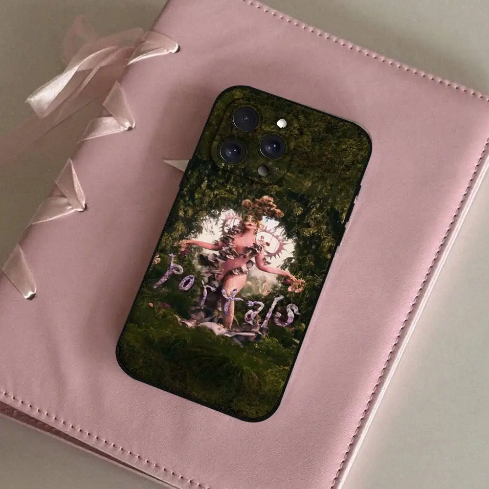 المغني ميلاني مارتينيز بوابات جراب هاتف آيفون 17 16 15 14 13 12 11 برو ماكس زائد حافظة صغيرة من البولي يوريثان لينة إلى الجلد ودية