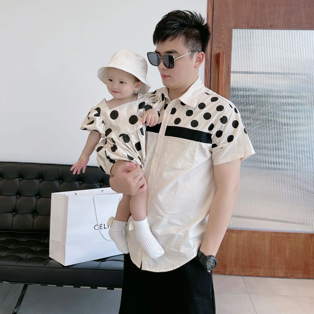 Resorts Look Family Holiday Clothes Mommy and Daughter Matching Dot Dress Dad and Son Same Shirts 2023 Summer Baby Girl Bodysuit