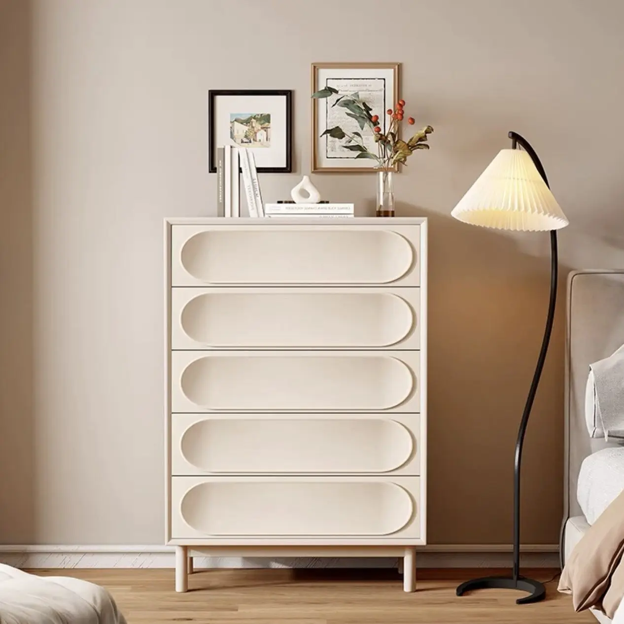 cassettiera retrò cinque o sei in legno massello, cassettiera, armadietto, ripostiglio per camera da letto americana, soggiorno, ingresso sul comodino