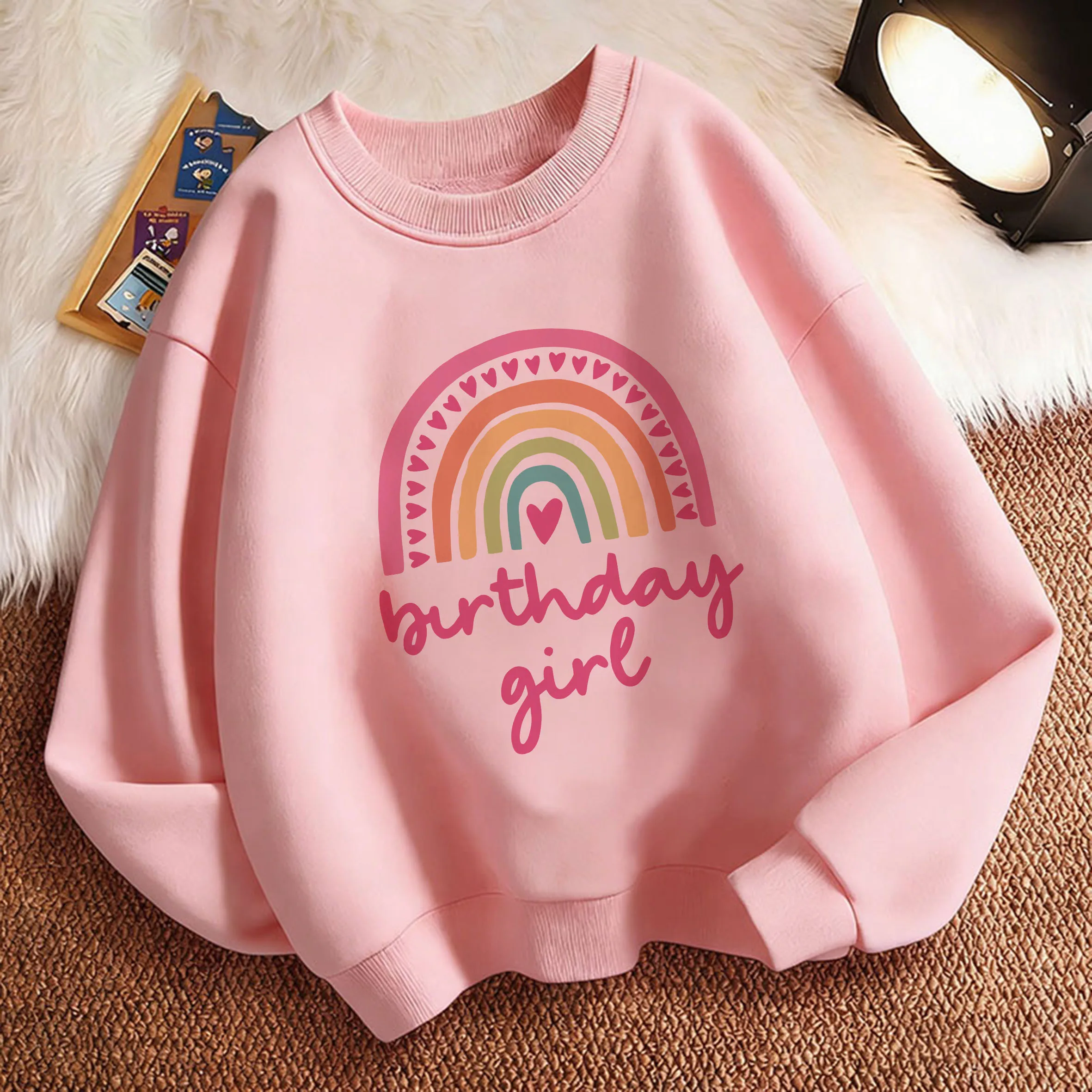 Niedlicher Kinder-Sweatshirt-Pullover Frühling Y2k Regenbogen Liebe Geburtstag Mädchen Rundhals Grafik-Print Hoodie Mädchen Kinder Kapuzenpullover